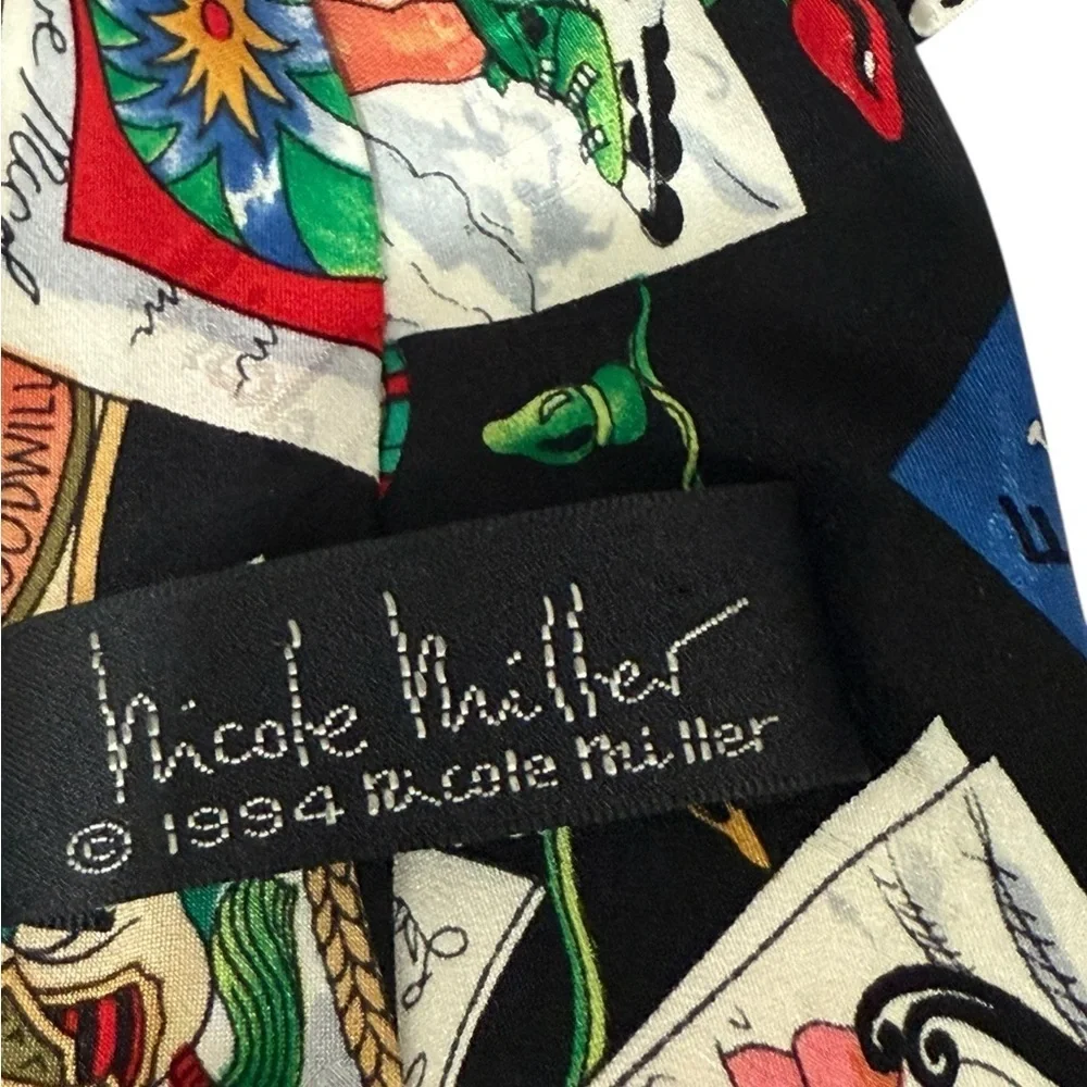 Nicole Miller 1994 Santa Holiday 100% Silk Christmas Novelty Neck Tie 56 inches